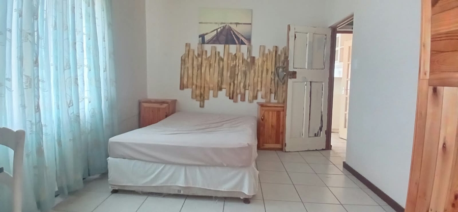 5 Bedroom Property for Sale in Paul Roux Free State